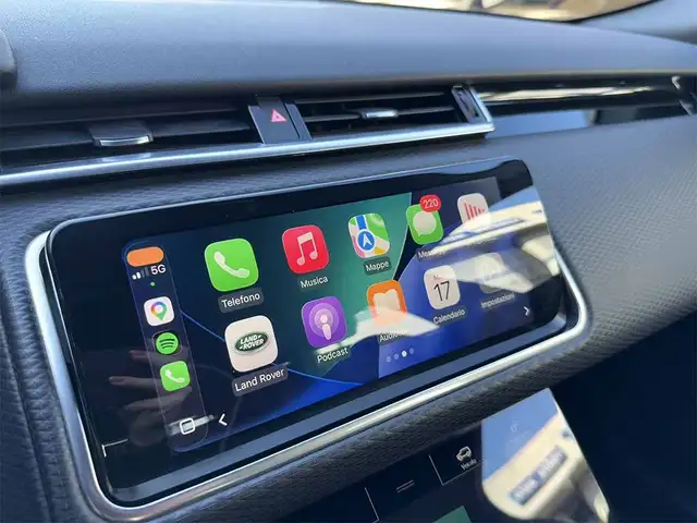 Land Rover Range Rover Velar view 12