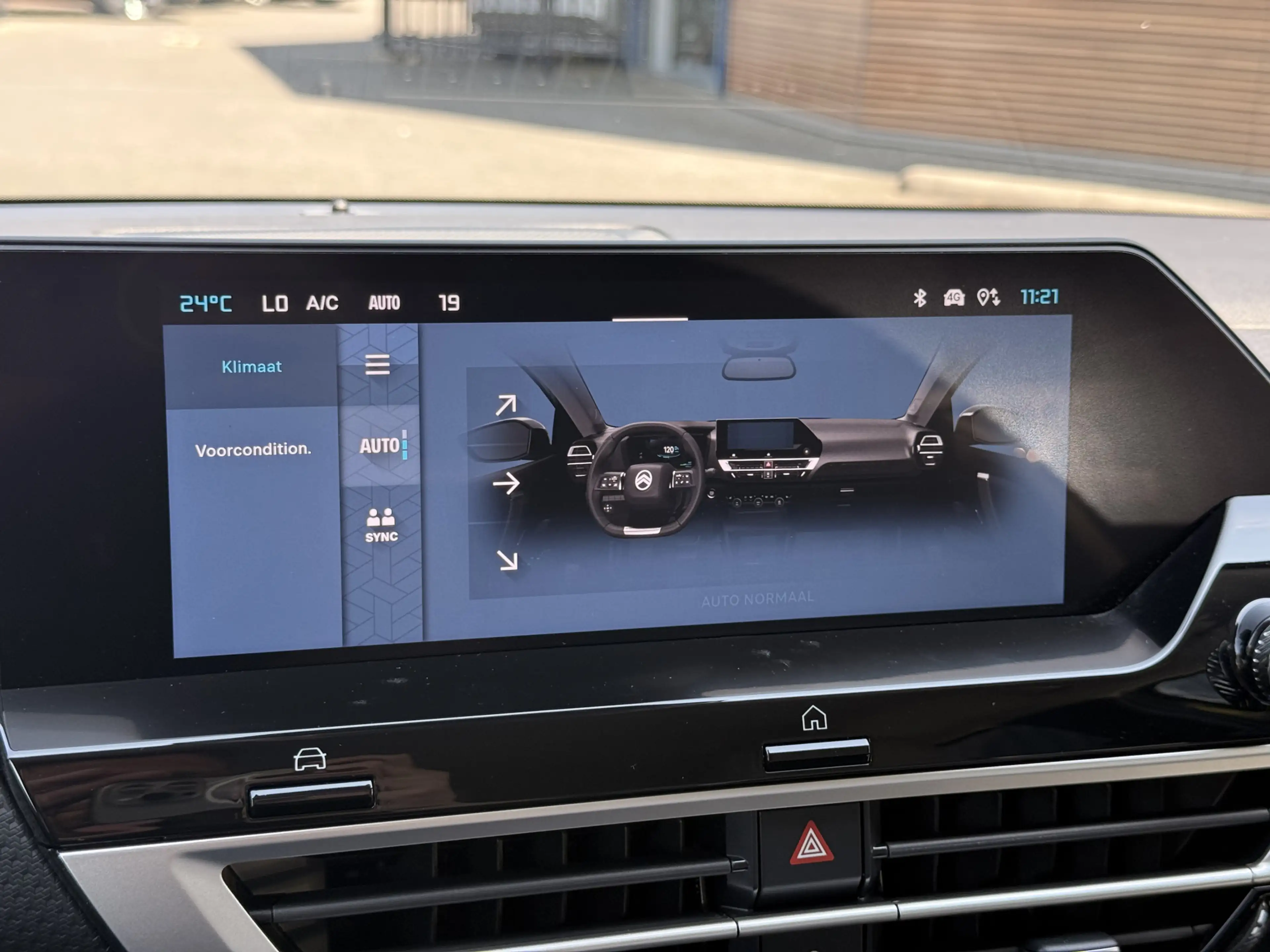 Citroen E-C4 Electric Max 156pk Extended range 54 kWh Navi / Carplay/ HU — photo 34