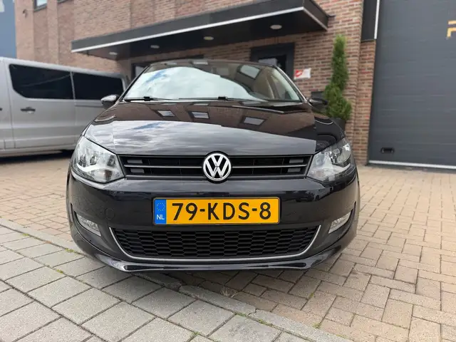 Volkswagen Polo view 6