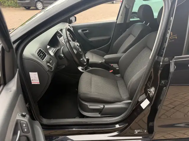 Volkswagen Polo view 14