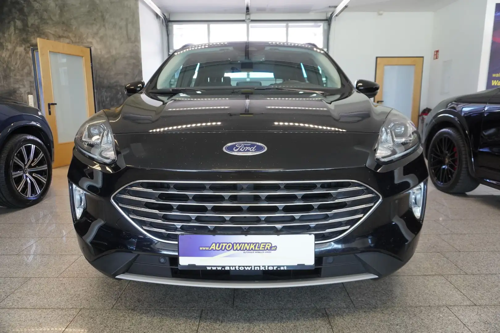 Ford Kuga 1.5 EcoBlue Aut. LED/Navi Schwarz - 2
