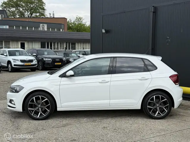 Volkswagen Polo view 7