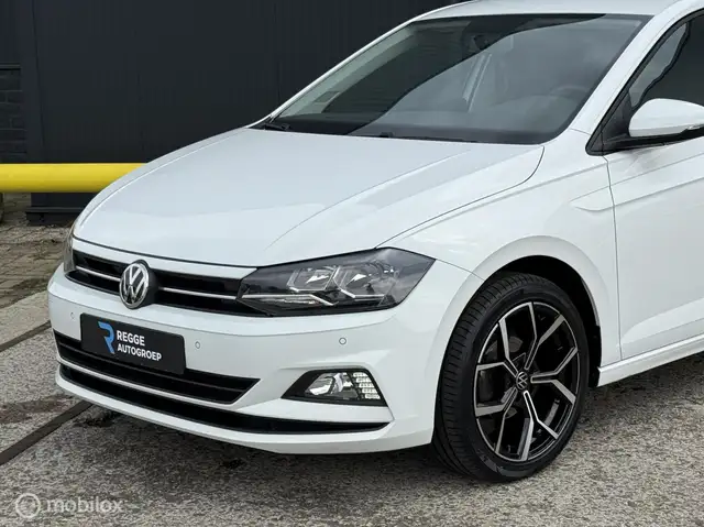 Volkswagen Polo view 6