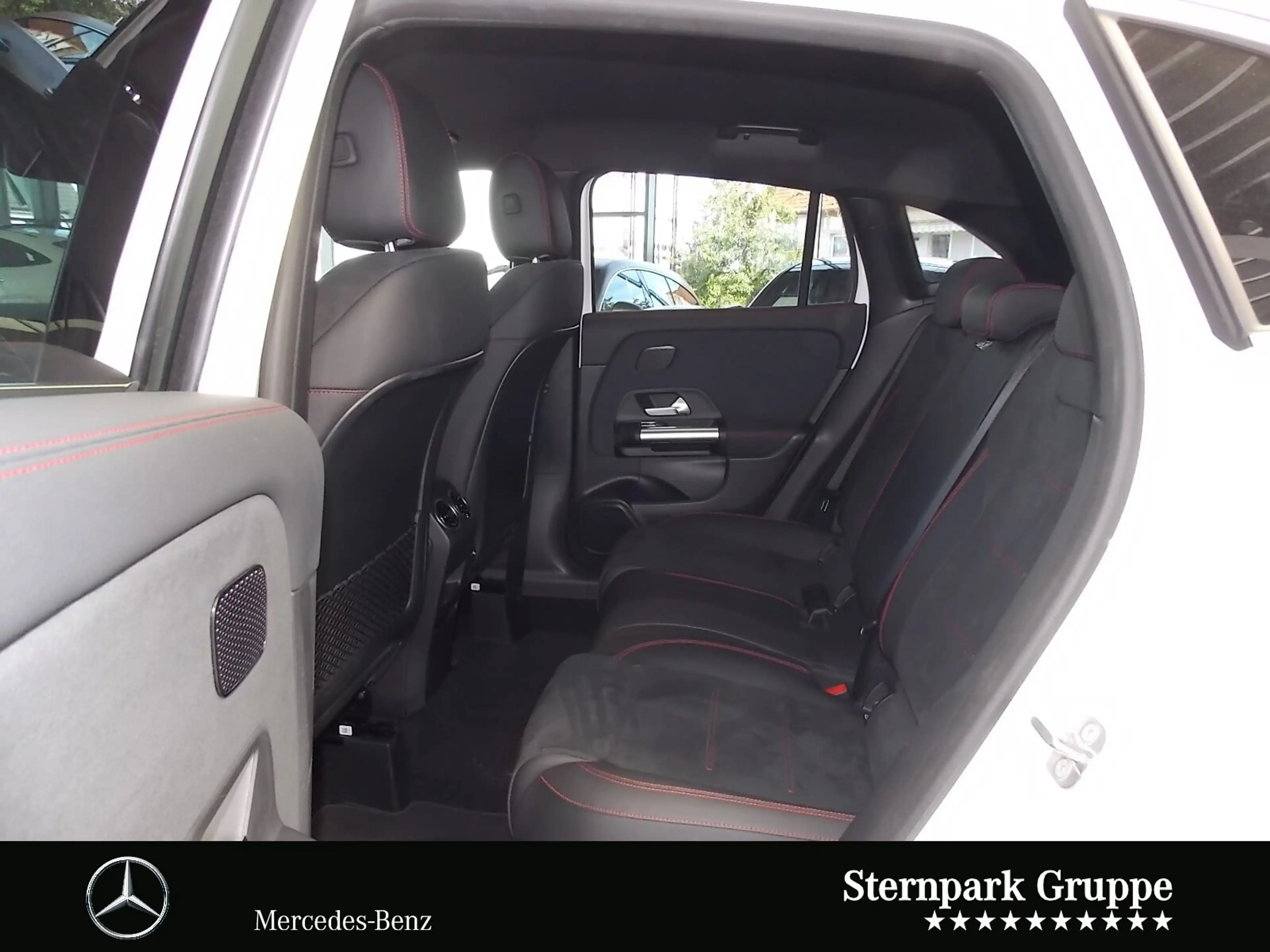Mercedes-Benz GLA 220 GLA220d 4M AMG Distr.AHK,Totw.R-Kam,LED,Standh. — photo 7