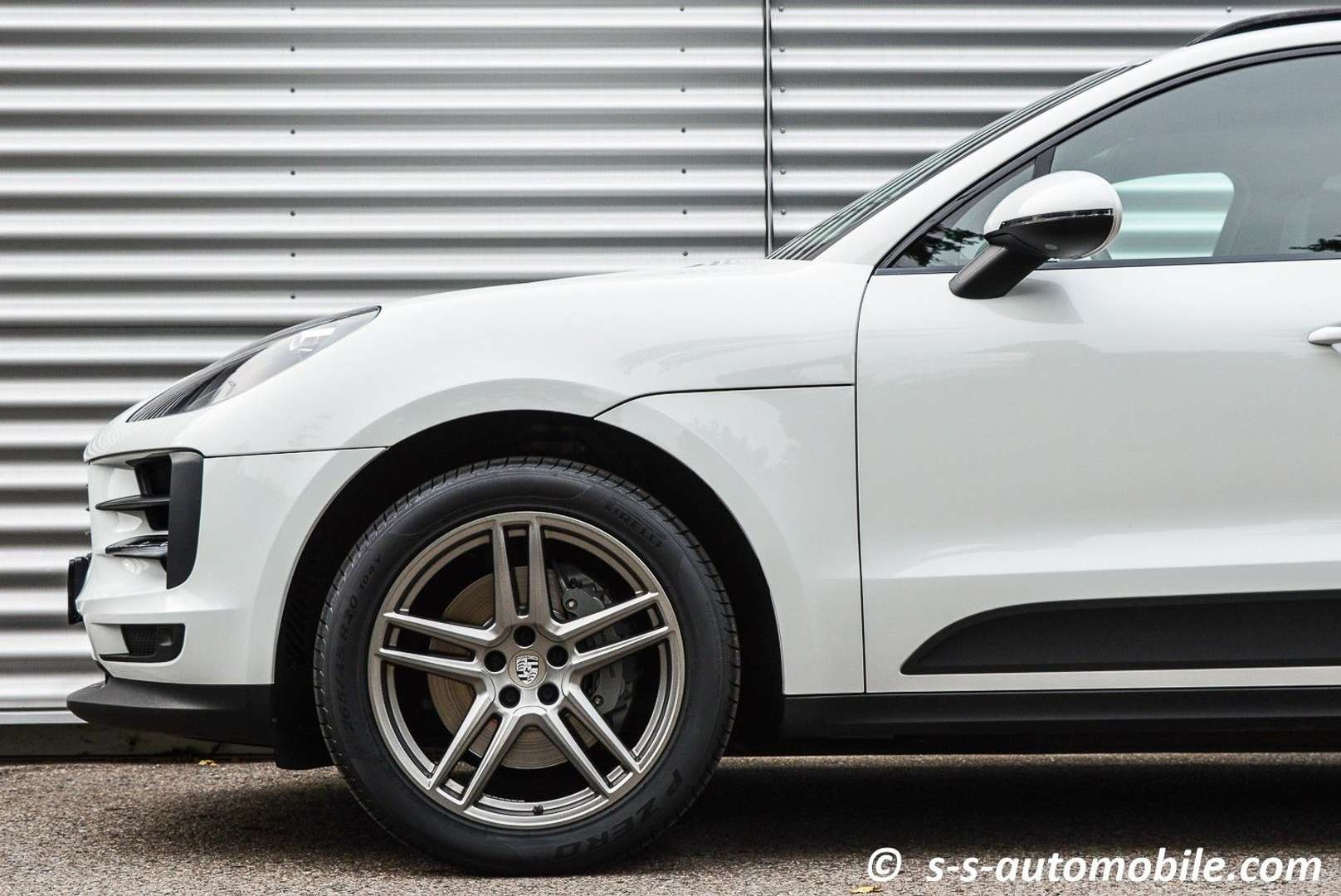 Porsche Macan I S Panorama -  - Joinsteer - #3