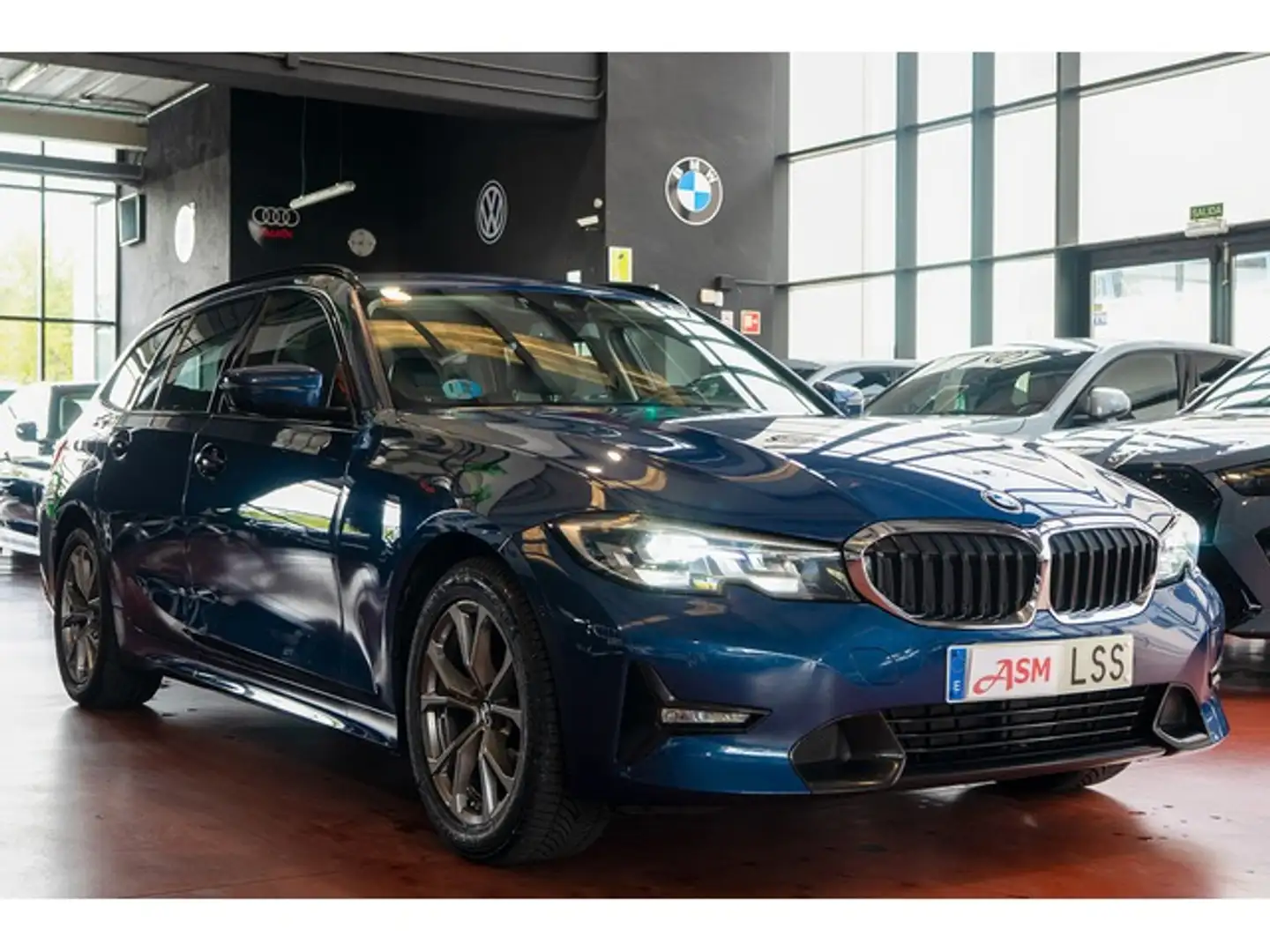 BMW 318 318dA Touring Bleu - 2