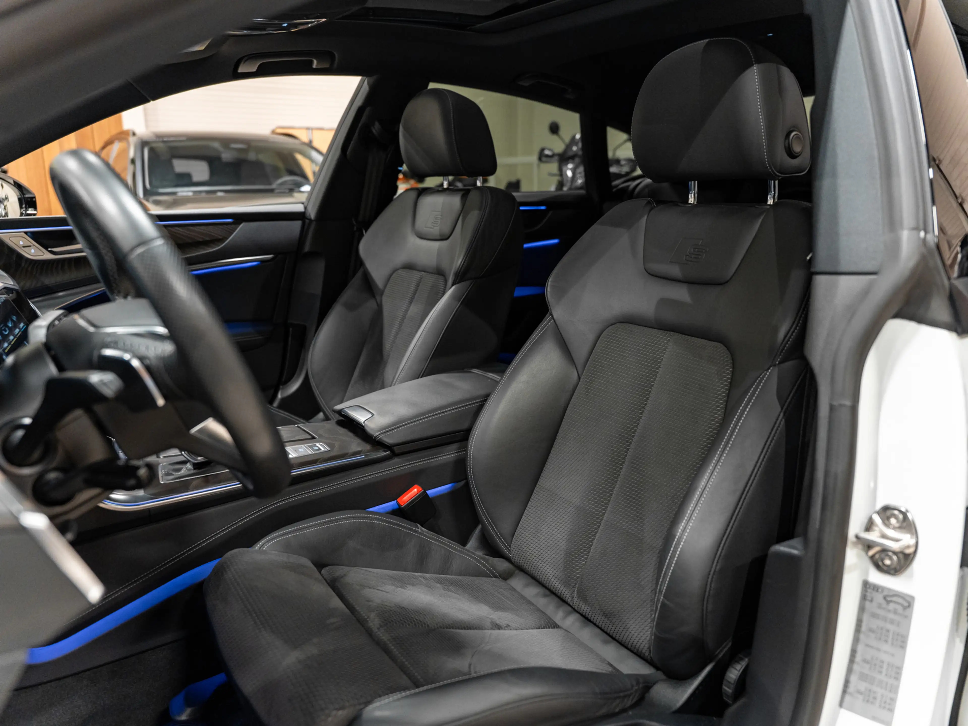 Audi A7 Sportback 50 TFSI e Quattro 3X S-Line, Black Optik — photo 6