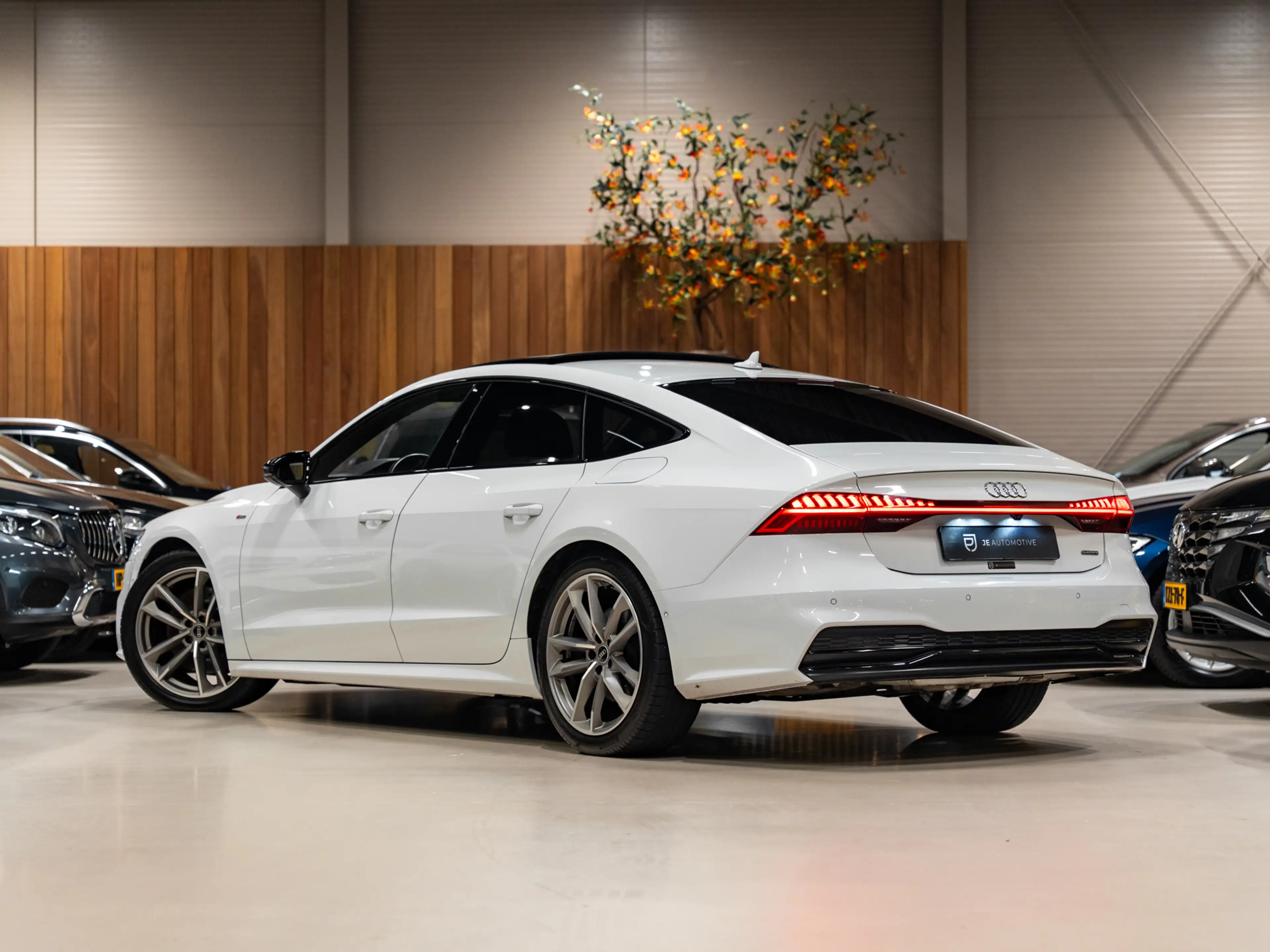 Audi A7 Sportback 50 TFSI e Quattro 3X S-Line, Black Optik — photo 4