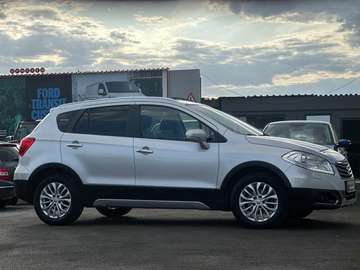 1.6DDiS Comfort 4x4 *Panorama*Leder*R-Kamera*Navi*