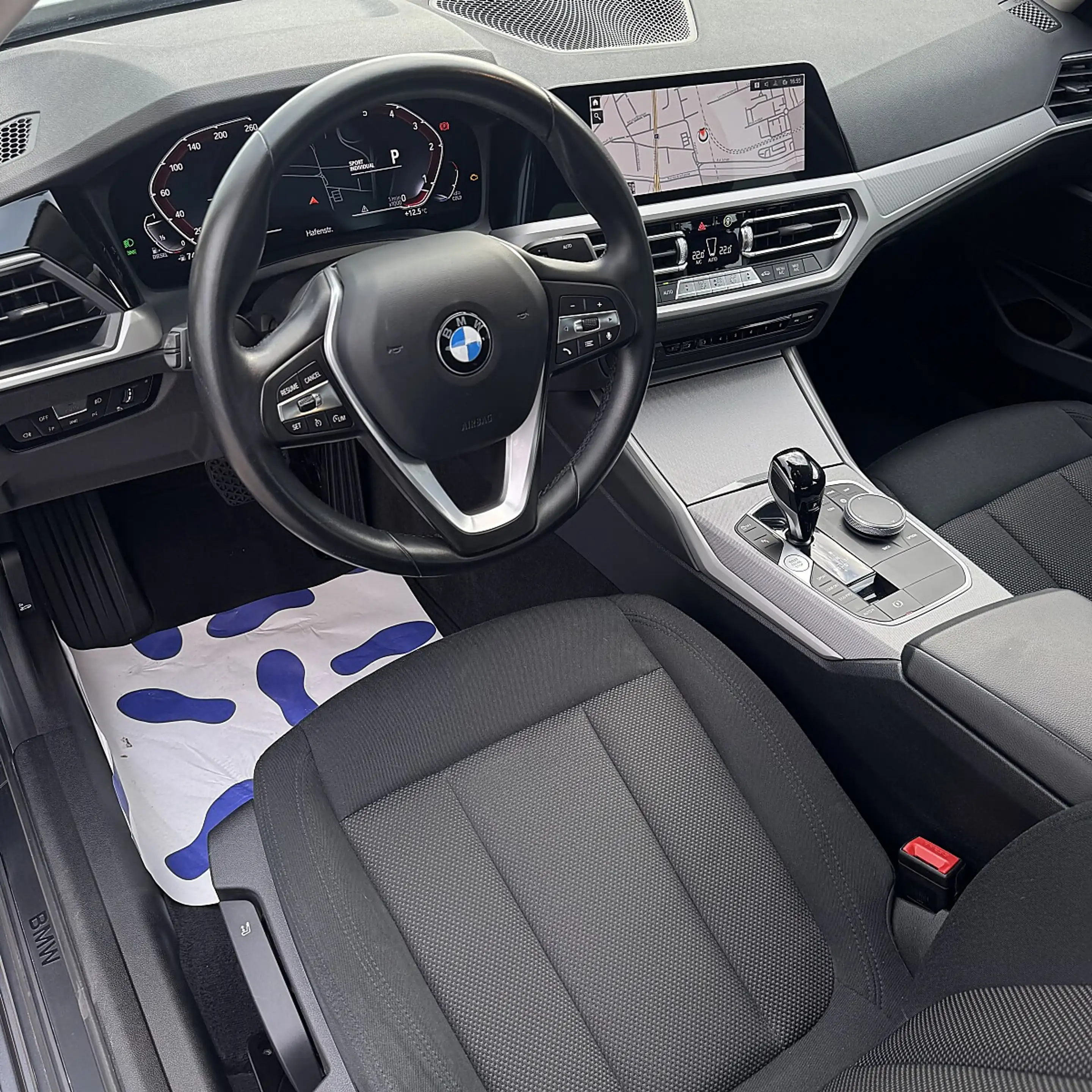 BMW 318 d Aut. *Virtual*Kamera*LED*Navi* — photo 12