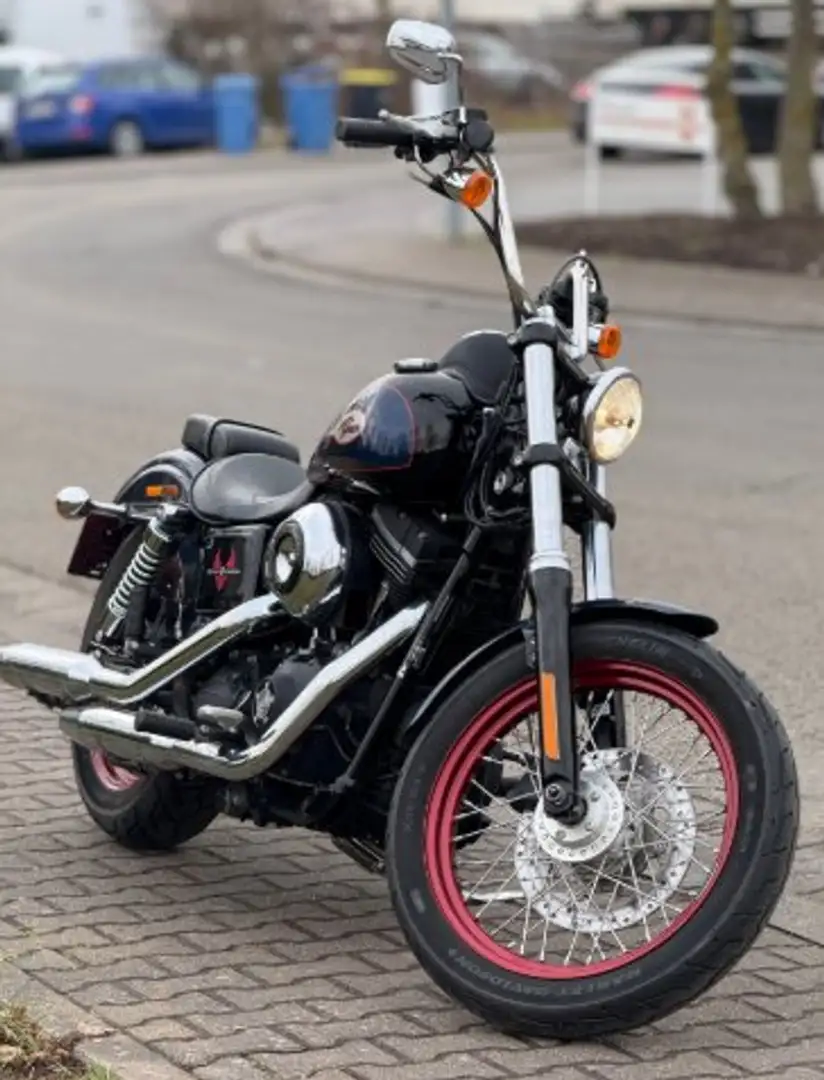 Harley-Davidson Dyna Street Bob Special Edition Schwarz - 2