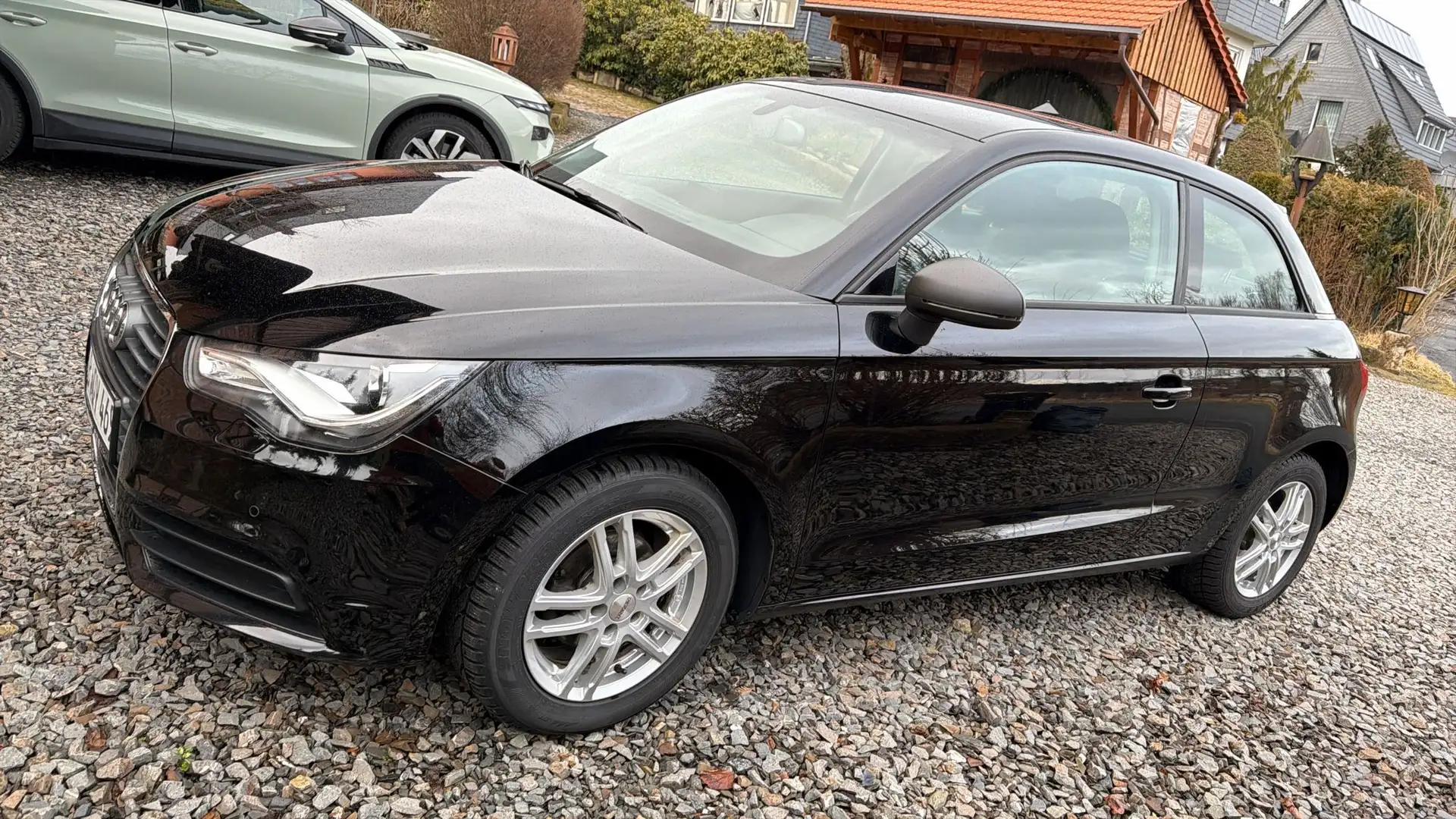 Audi A1 A1 1,6 TDI Ambition Ambition Schwarz - 2