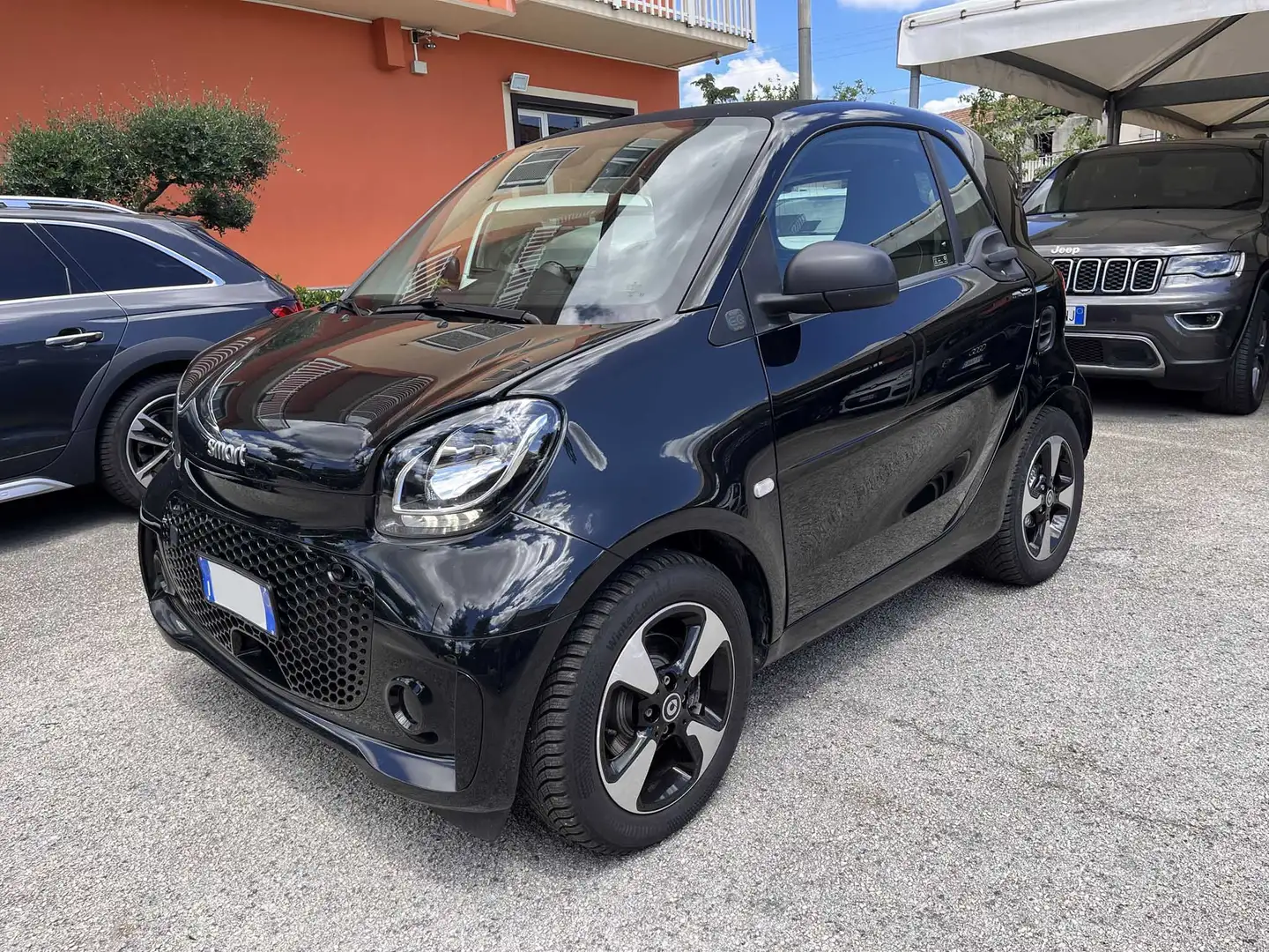 smart forTwo EQ Elettrica 22KWh Passion **PERFETTA** Nero - 2