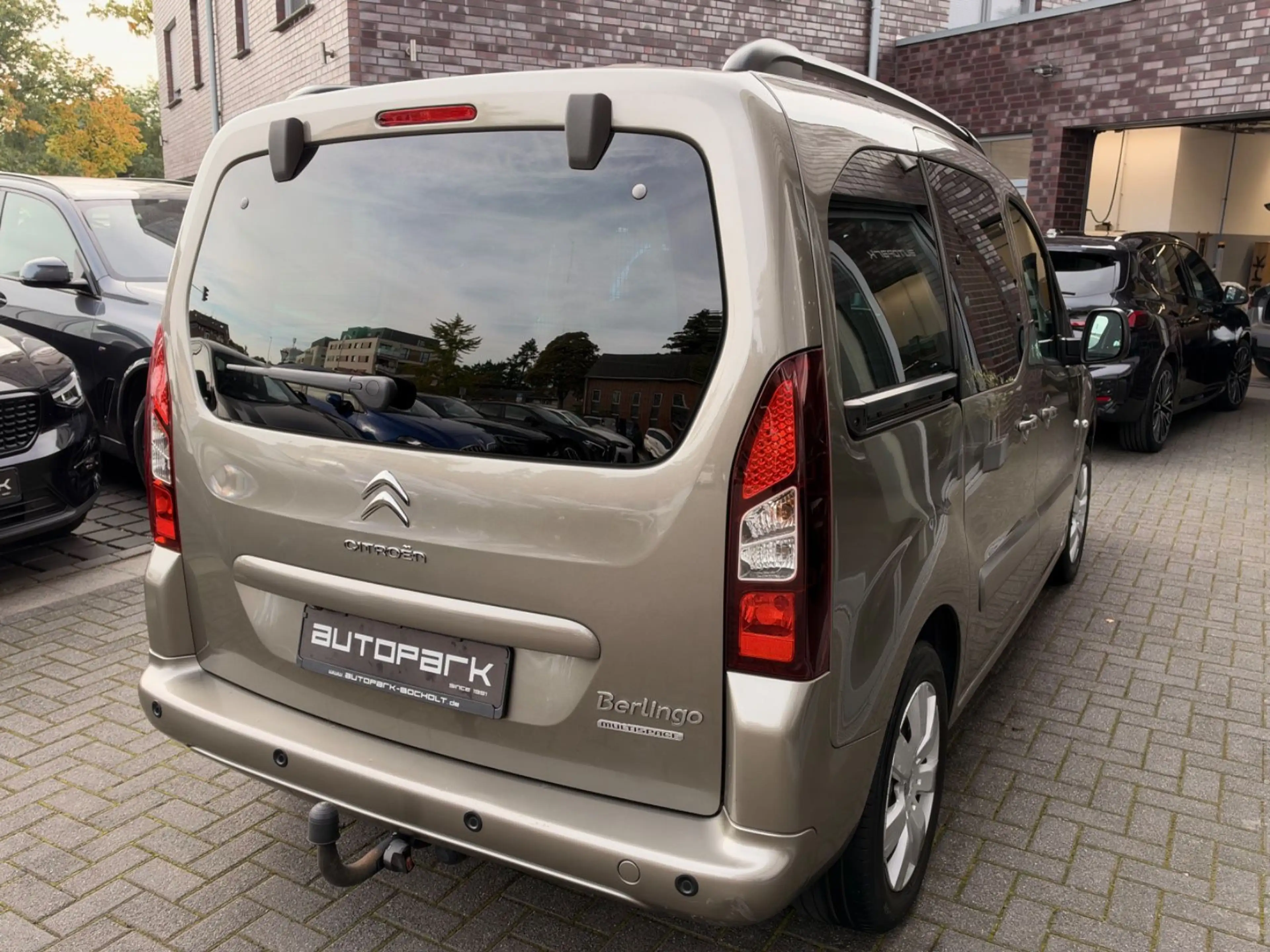 Citroen Berlingo 1.2 Kombi Shine Navi AHK — photo 6