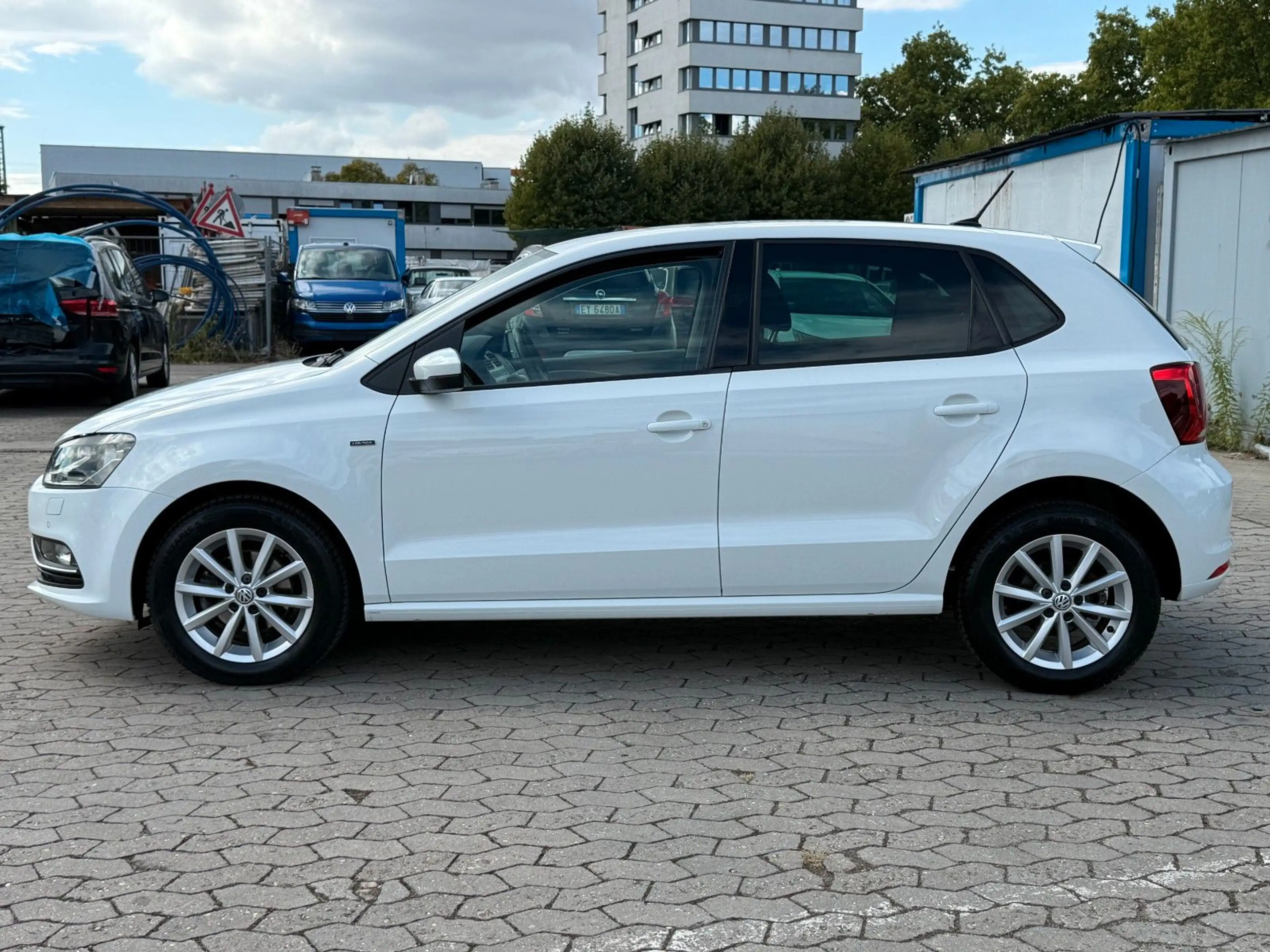 Volkswagen Polo POLO V LOUNGE / AUTOMATIK / 1 HAND / PDC / — photo 5