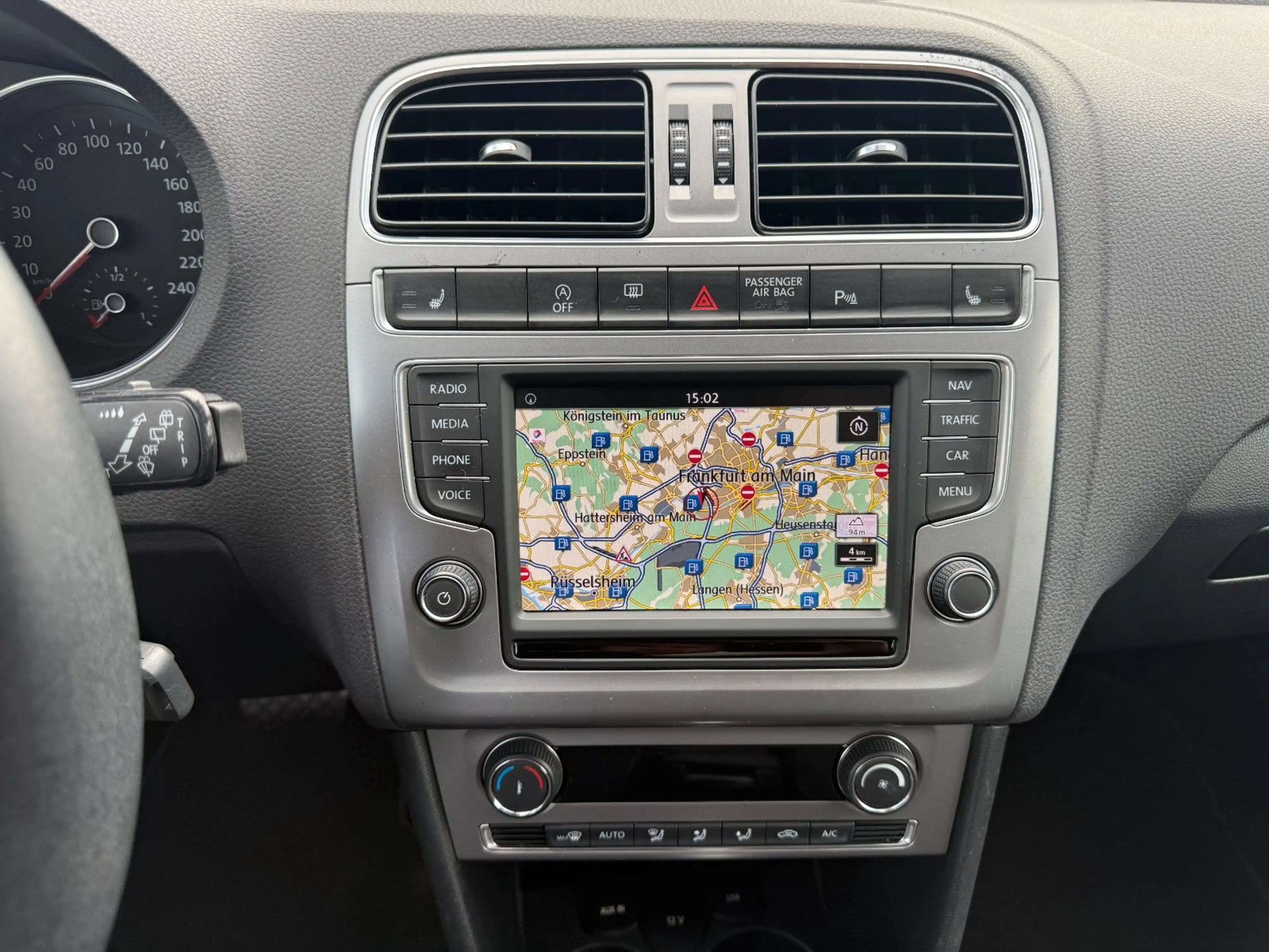 Volkswagen Polo POLO V LOUNGE / AUTOMATIK / 1 HAND / PDC / — photo 12