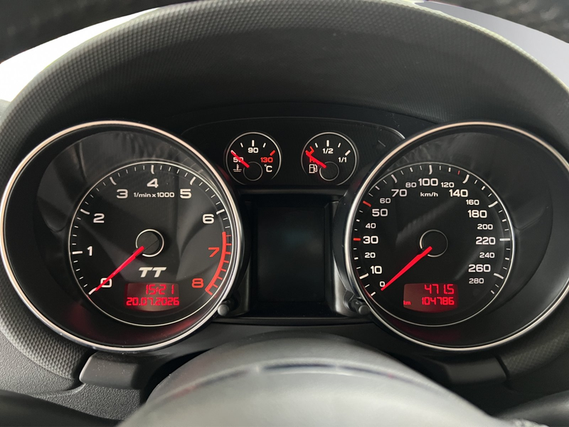 Audi TT 2.0 TFSI  Roadster — photo 12