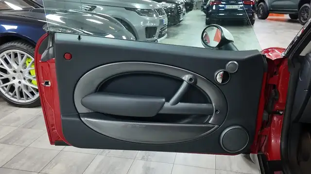 Mini Cooper Cooper view 14