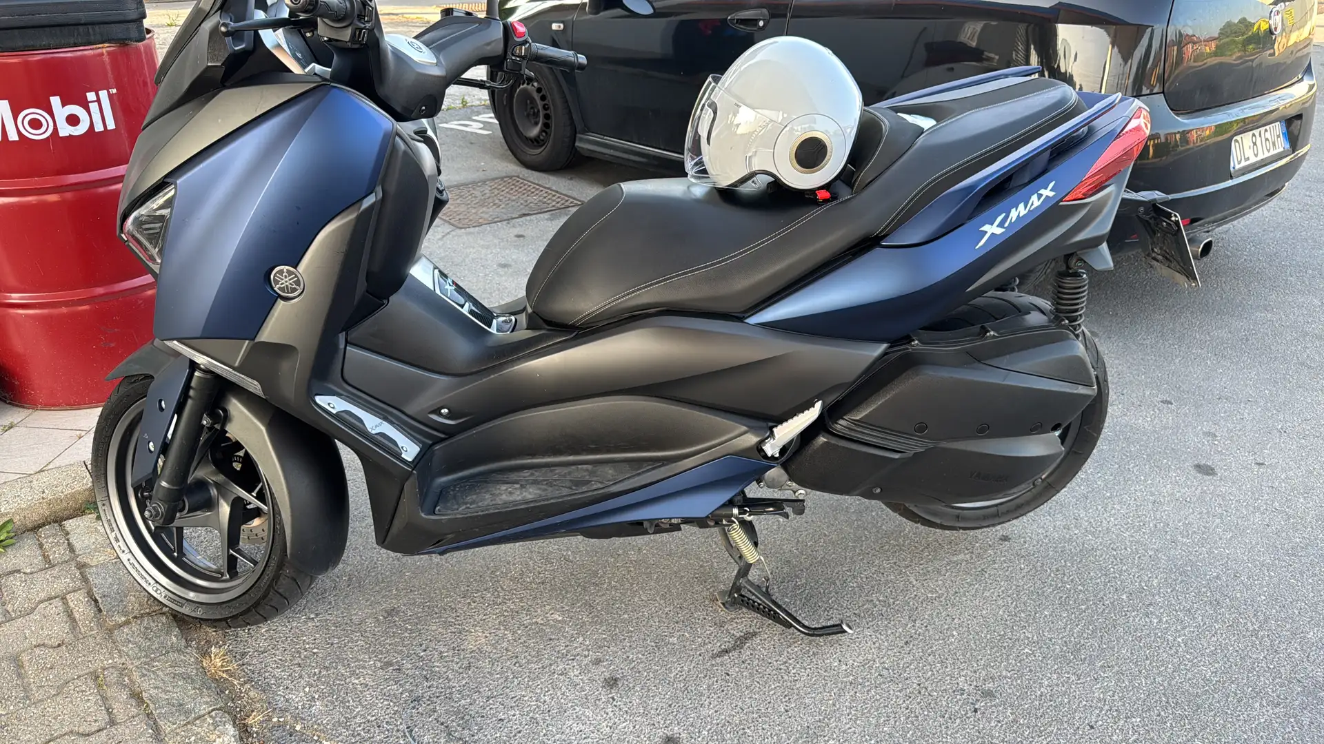 Yamaha X-Max 300 - 2