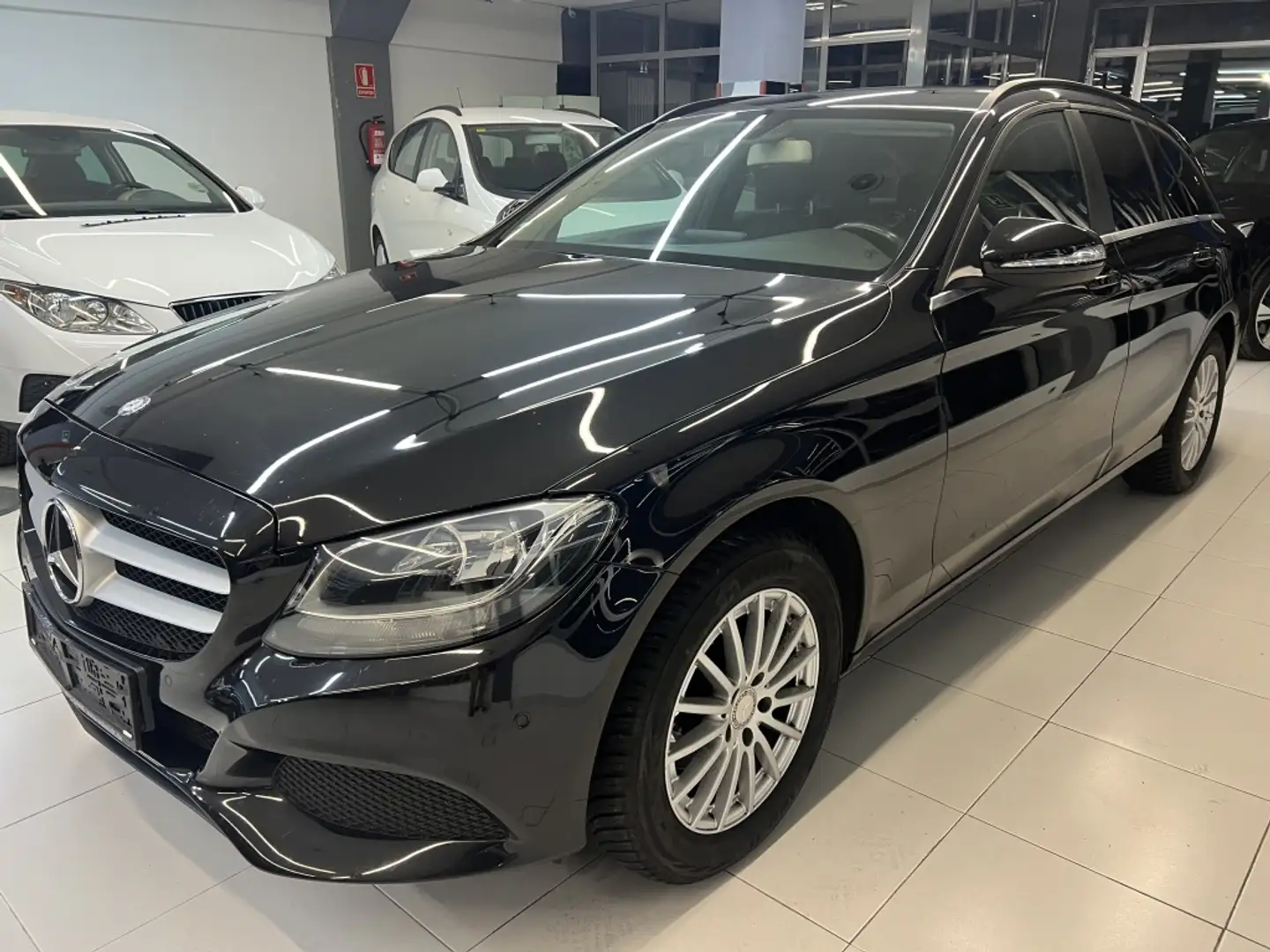 Mercedes-Benz C 220 Estate 220BlueTec Noir - 2