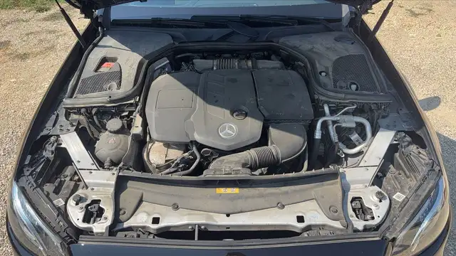 Mercedes-Benz E-Class view 15