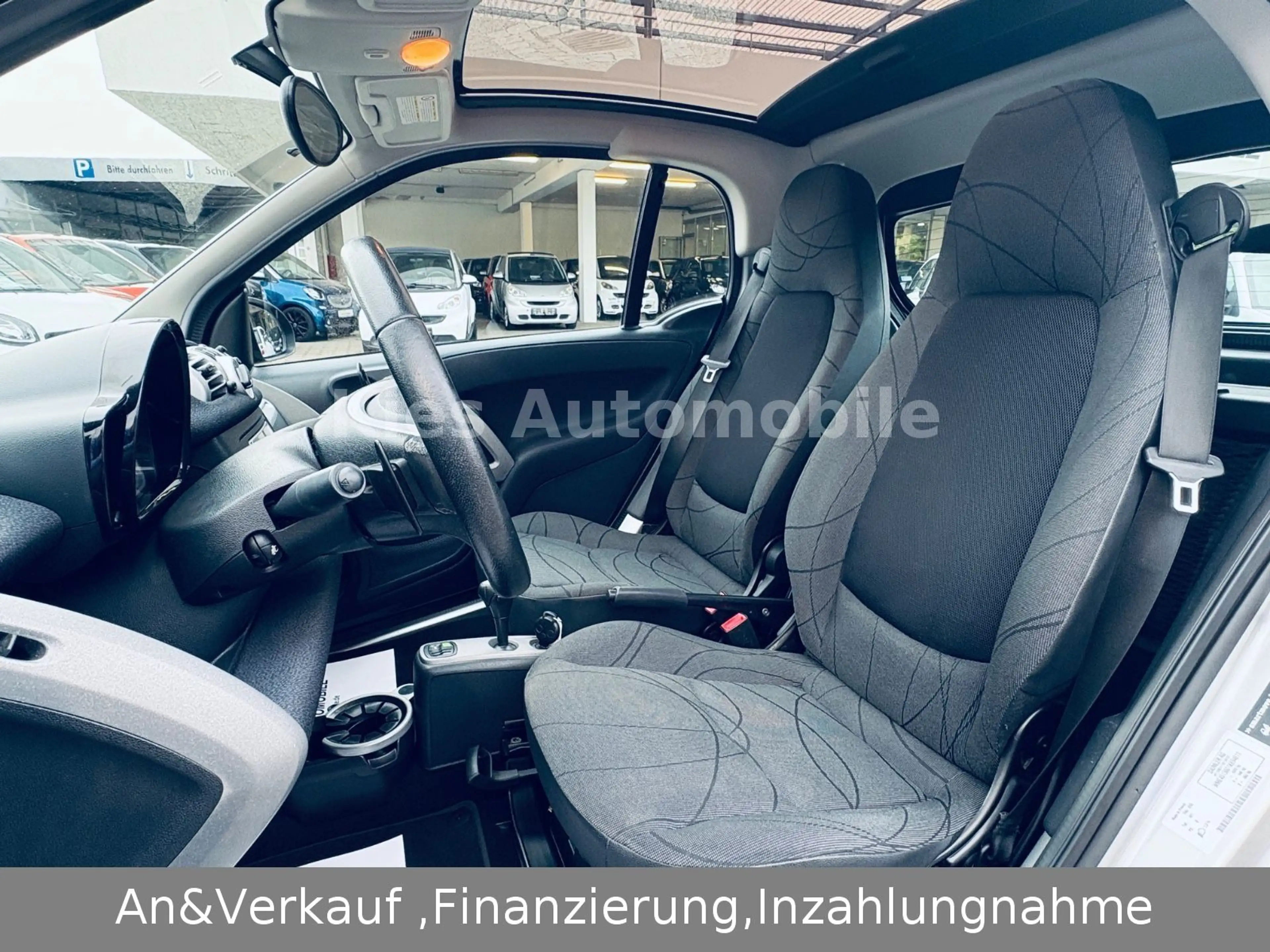 smart forTwo Passion AUTOM/SERVO/SITZH/KLIMA/PANO/TÜV — photo 14