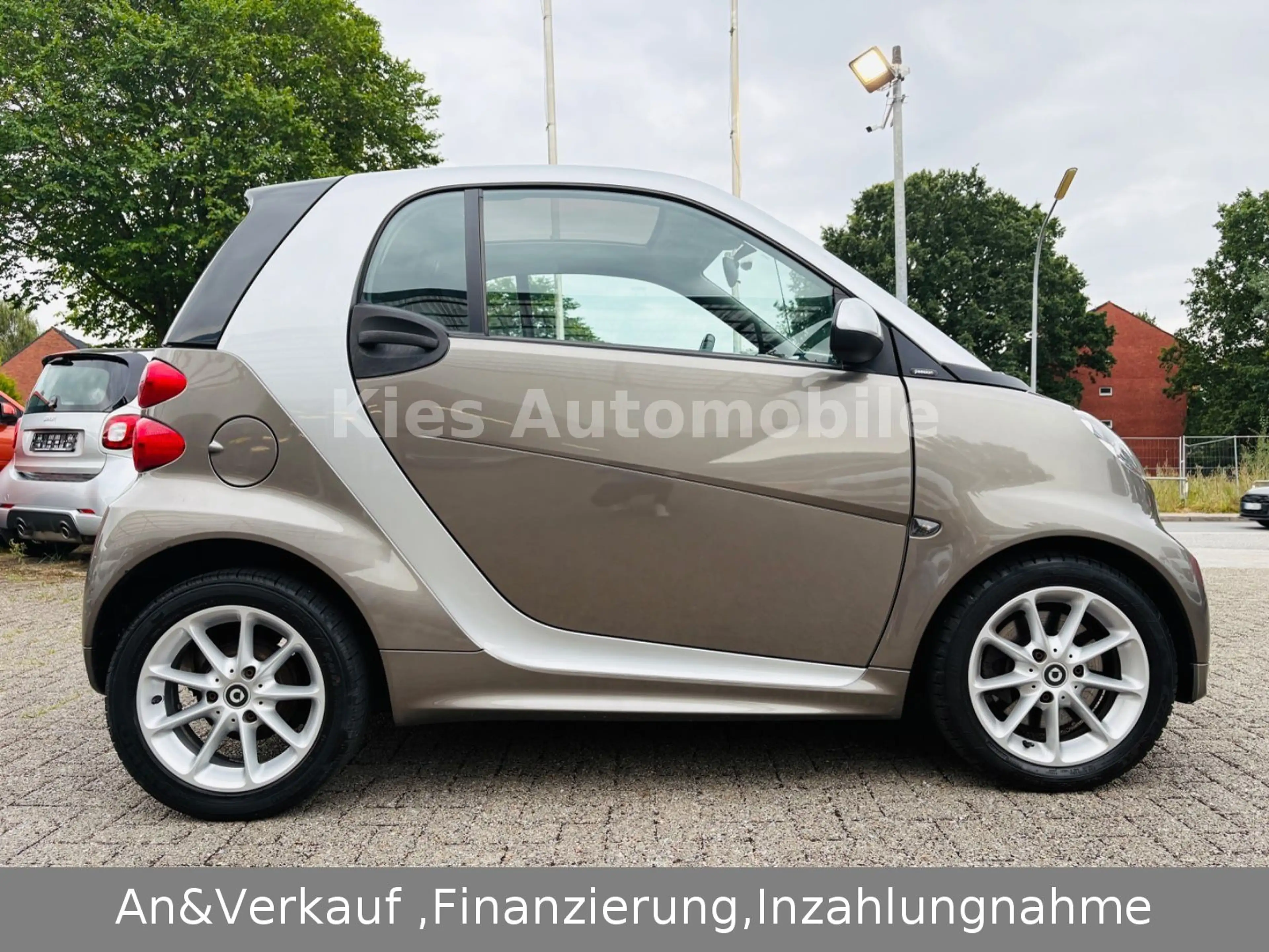 smart forTwo Passion AUTOM/SERVO/SITZH/KLIMA/PANO/TÜV — photo 6