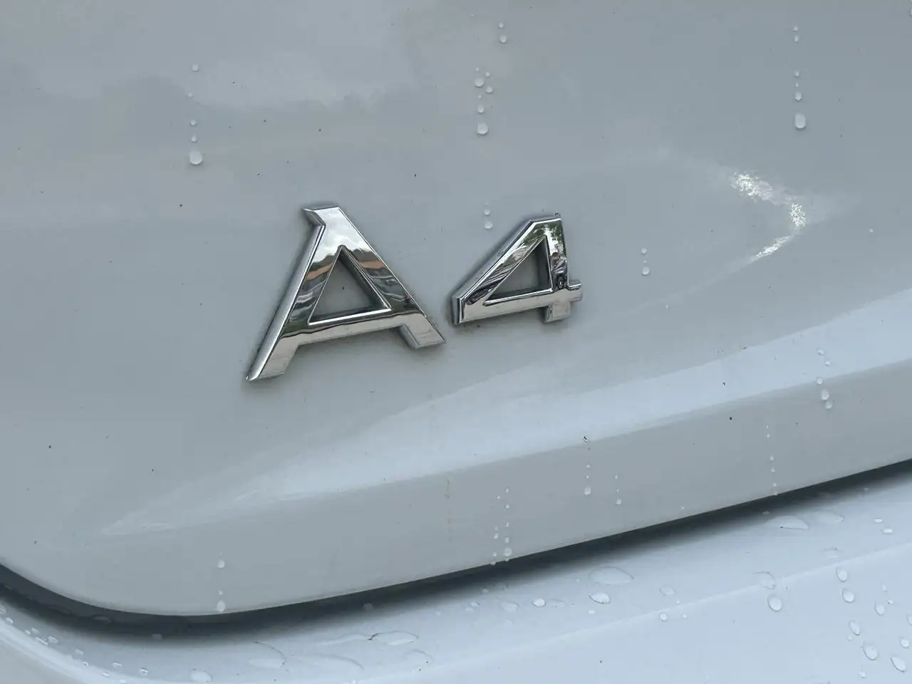 Audi A4 снимка Audi A4