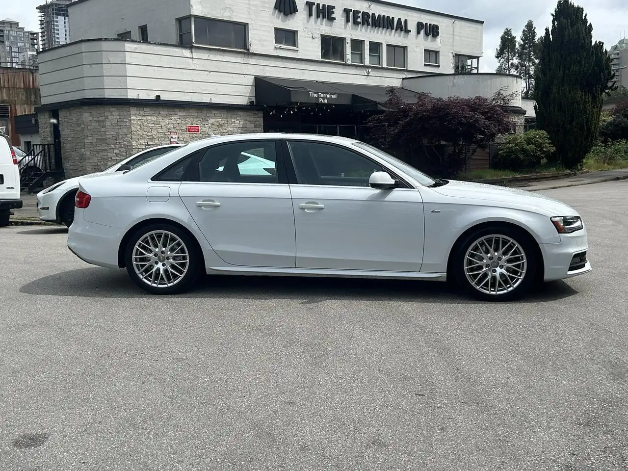 Audi A4 снимка Audi A4