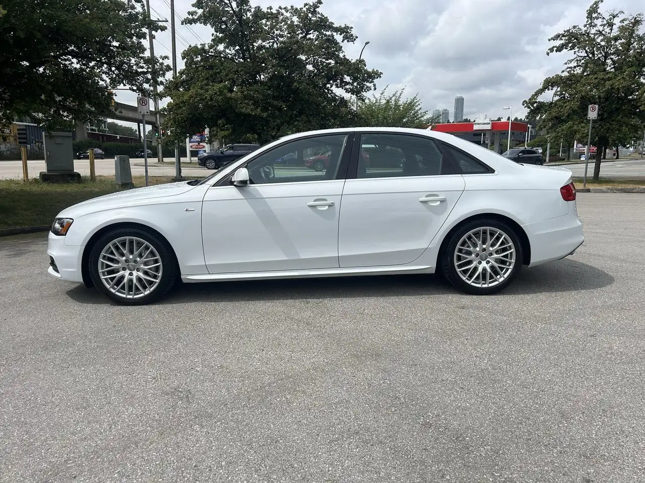 Audi A4 снимка Audi A4