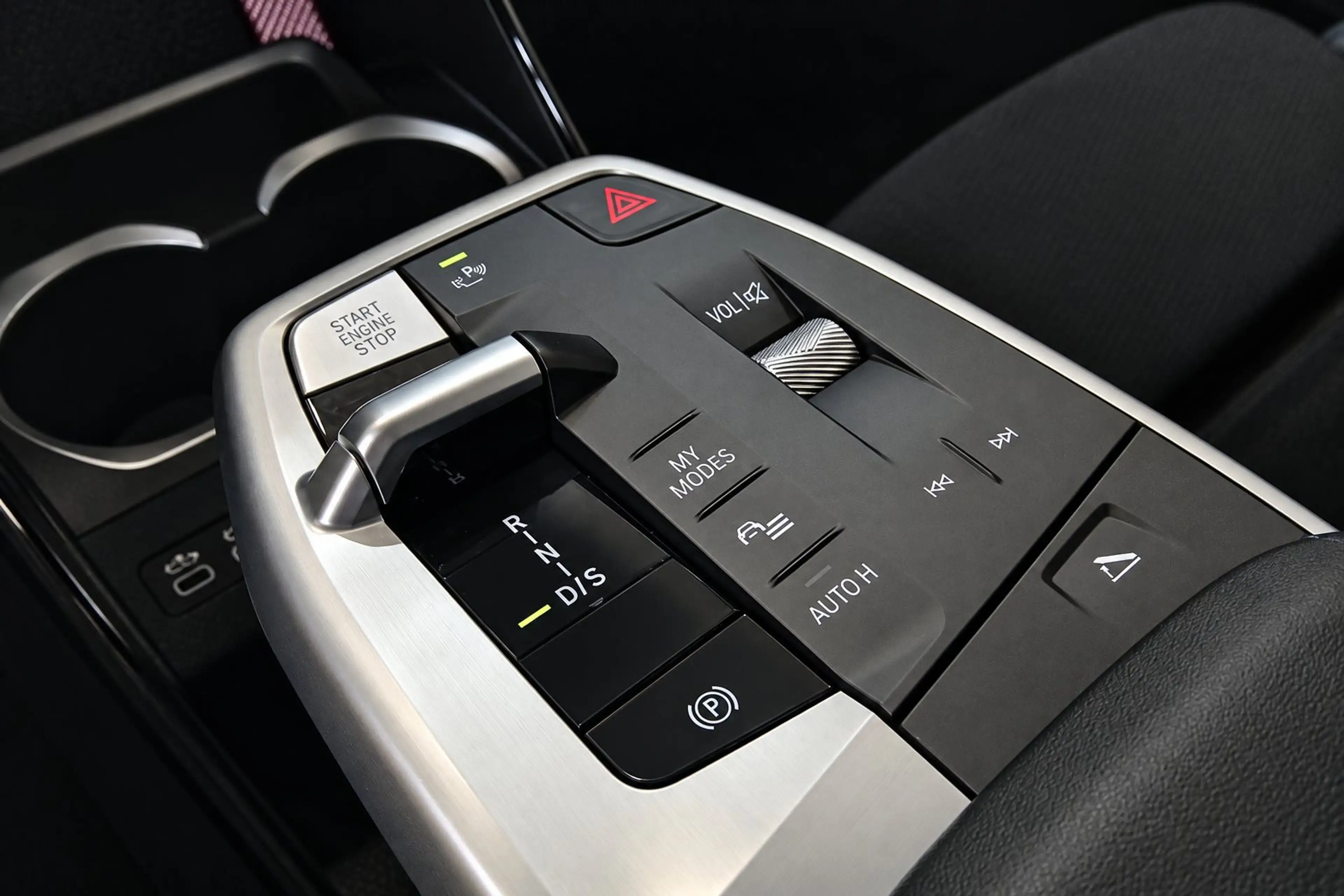 BMW X2 20d xDrive M Sport PRO MASSAGE/MMRY/AHK/HUD — photo 12