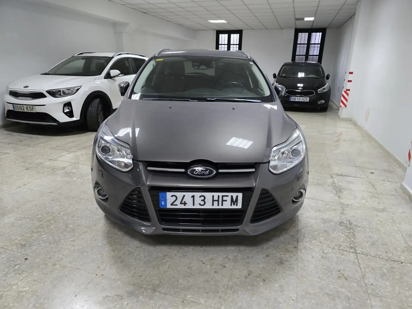 Ford Focus Sb.1.6TDCi Titanium 115 Серый - 2