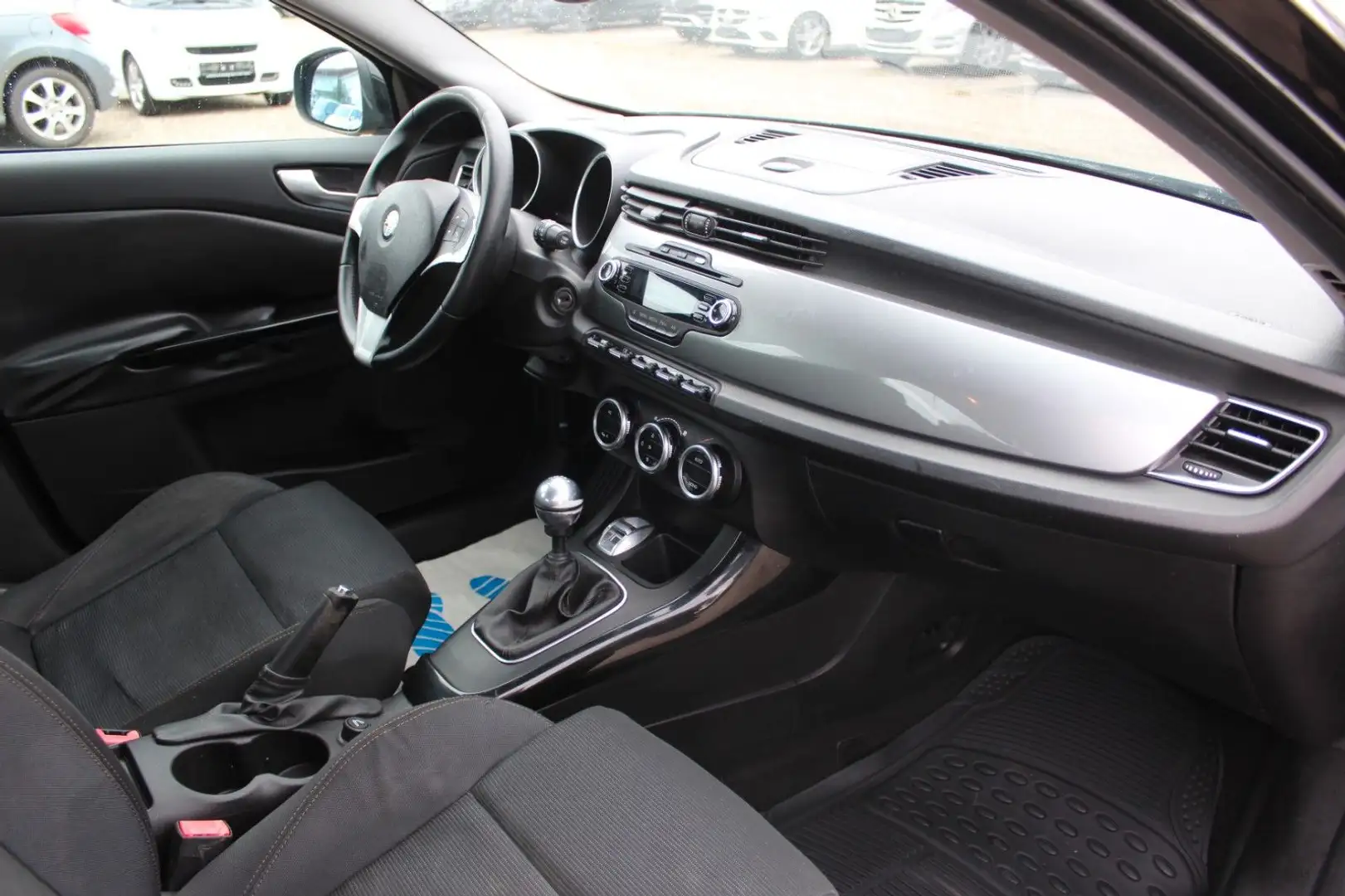 Alfa Romeo Giulietta Turismo 1.4 TB 16V*PREMIUM-Paket*PDC* Schwarz - 2