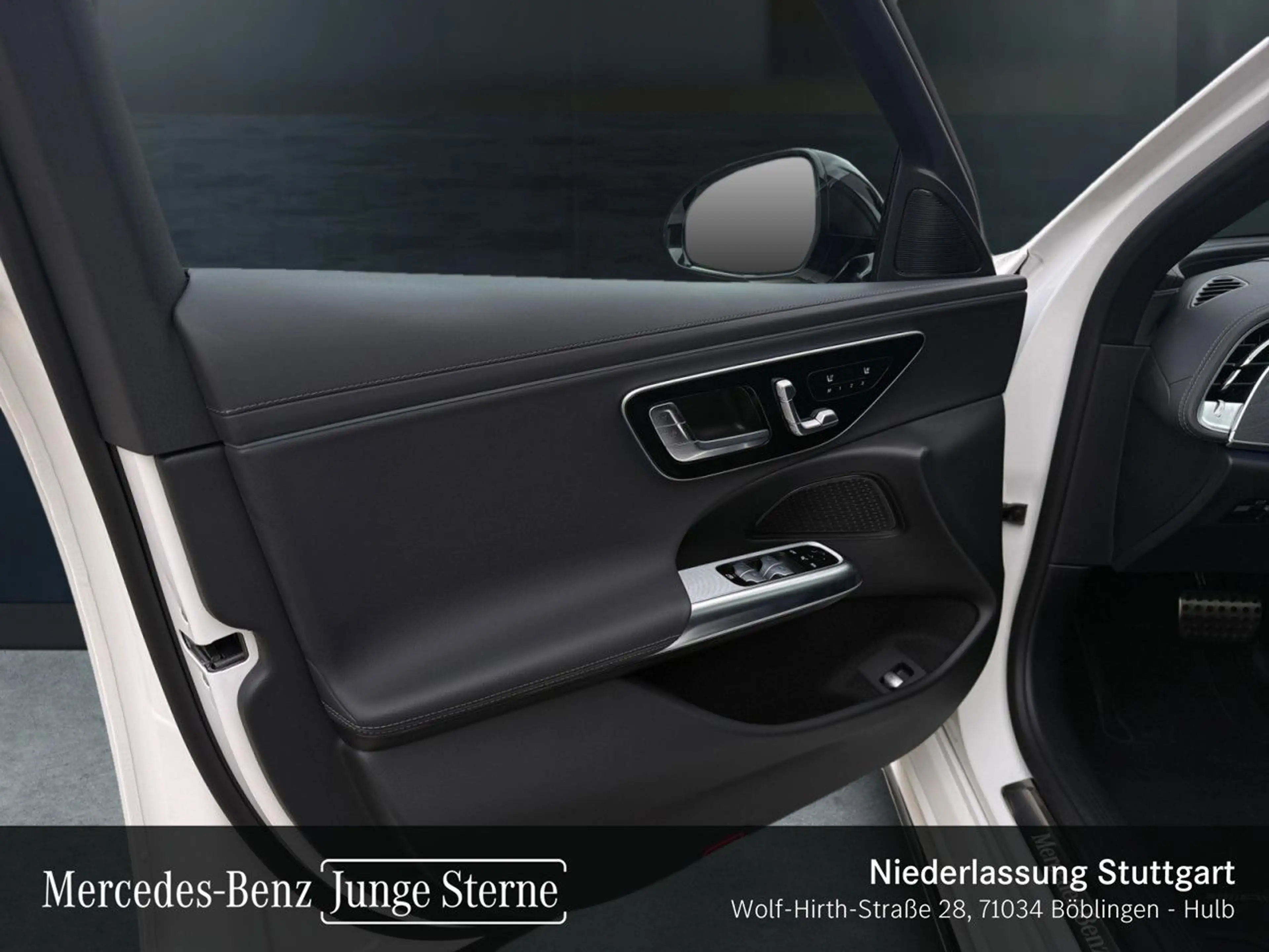 Mercedes-Benz E 220 d T 4M Edition AMG-Line Fahrass 360° Stdhzg — photo 12