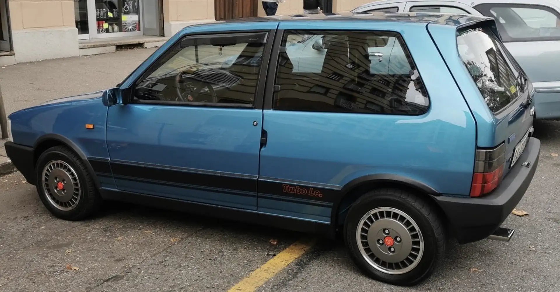 Fiat Uno 3p 1.3t ie Antiskid 105cv - 2