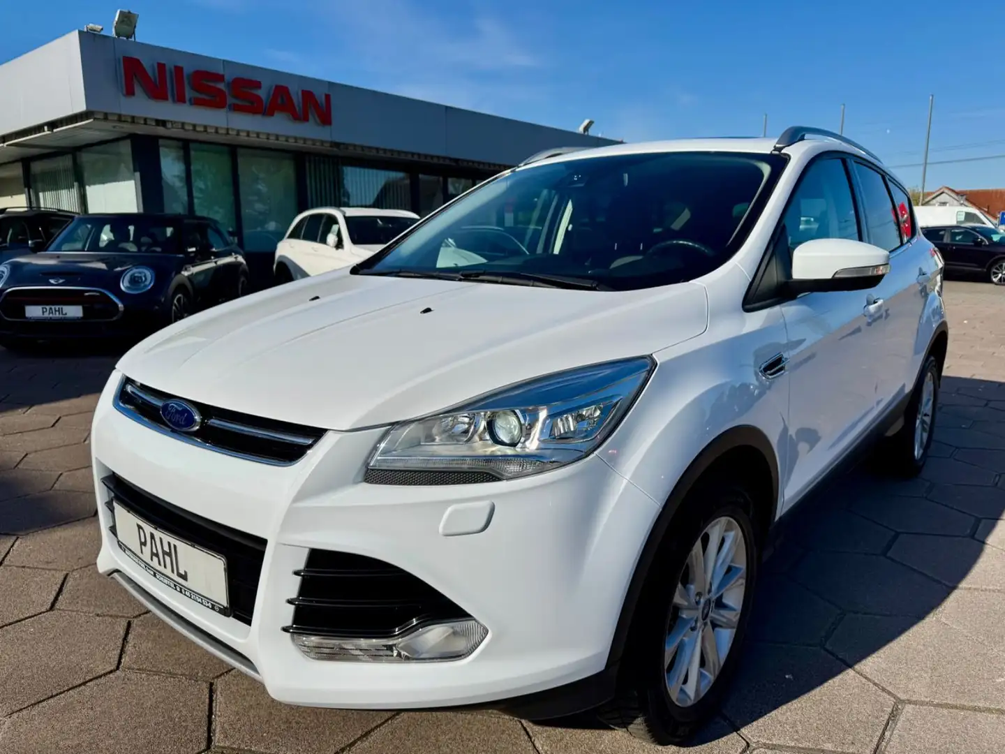 Ford Kuga 2.0 TDCI Aut. 4x4 Titanium KAMERA NAVI PANO Blanc - 1