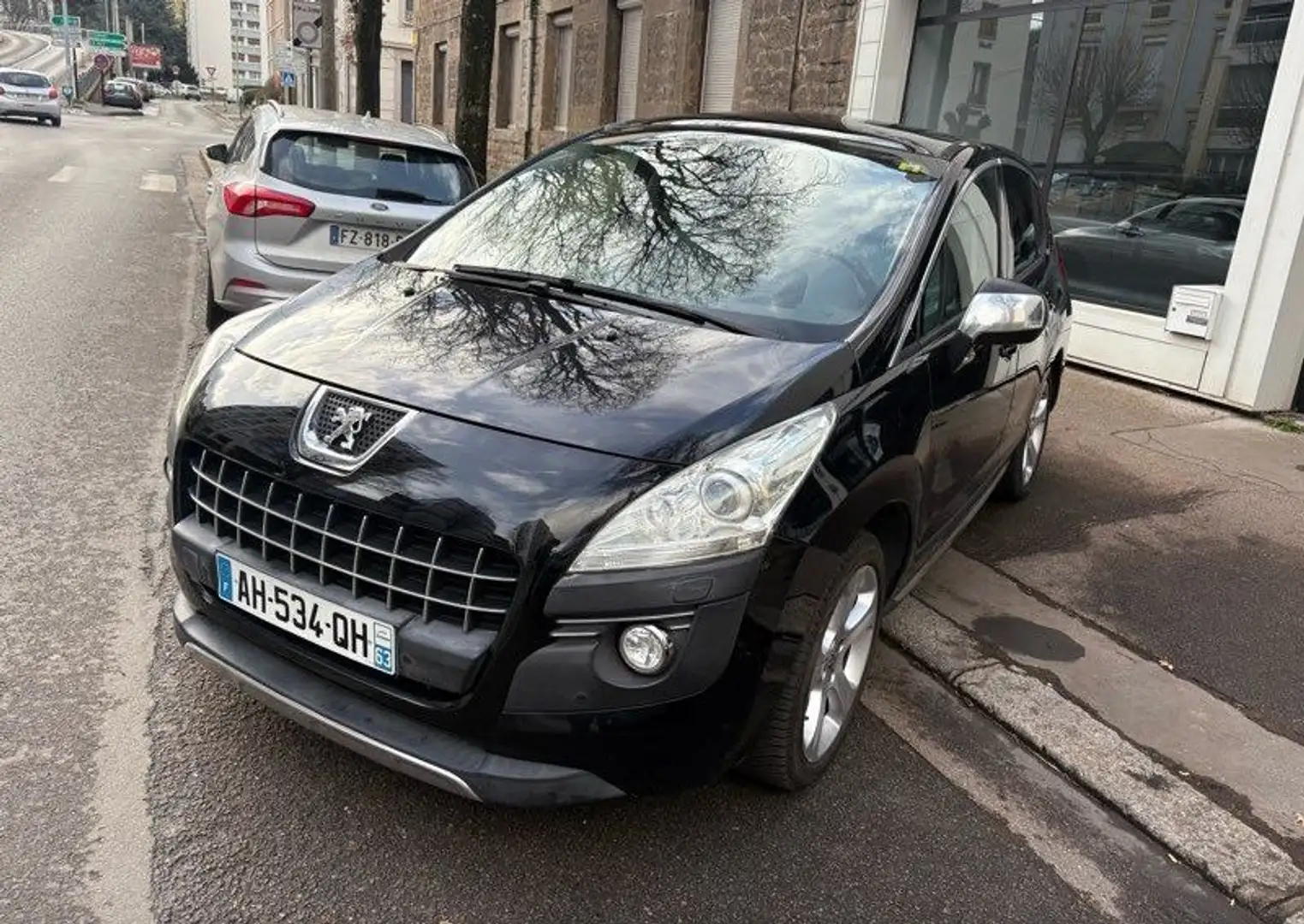 Peugeot 3008 premium pack 1.6 Hdi 112 Noir - 2