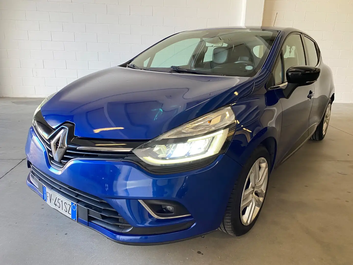 Renault Clio dCi 8V 90 CV 5 porte Moschino Zen Blu/Azzurro - 1