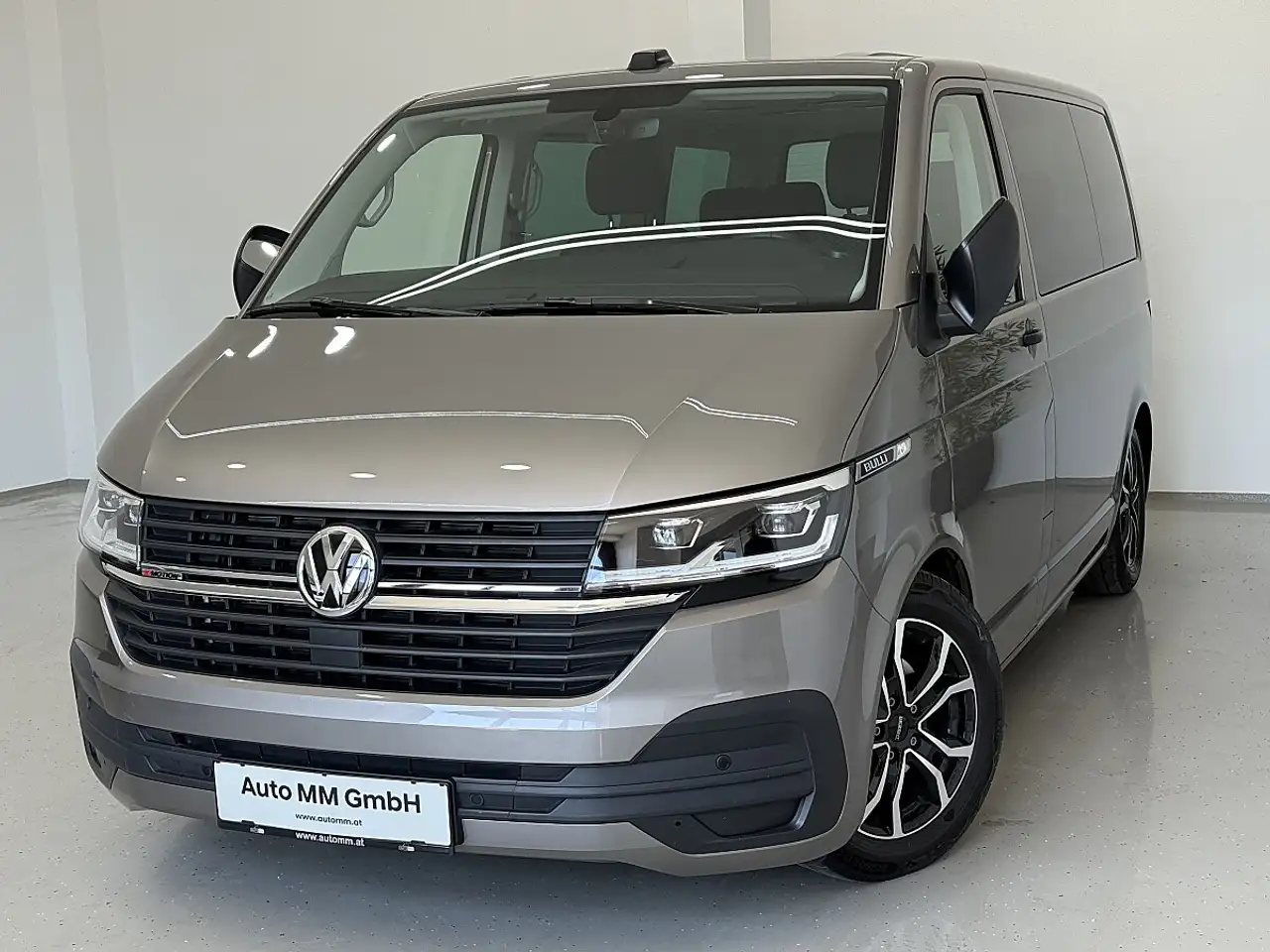 Volkswagen T6.1 Multivan Multivan Trendline 2,0 TDI 4Motion DSG