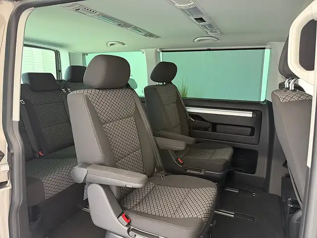 Volkswagen T6.1 Multivan Multivan Trendline 2,0 TDI 4Motion DSG Ansicht 27