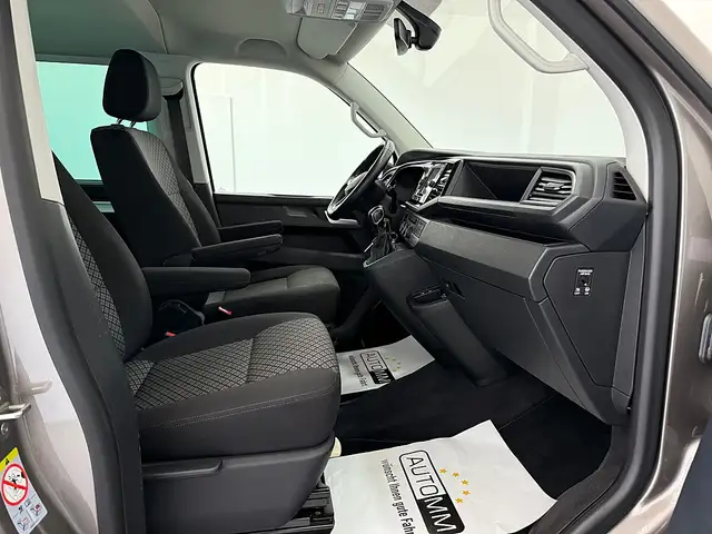 Volkswagen T6.1 Multivan Multivan Trendline 2,0 TDI 4Motion DSG Ansicht 19