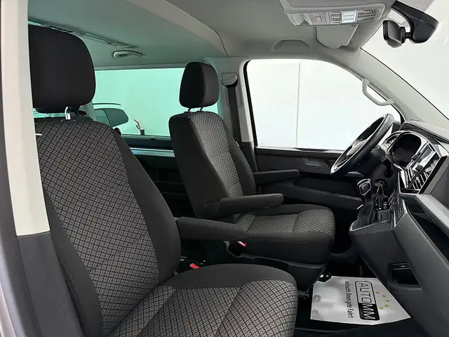 Volkswagen T6.1 Multivan Multivan Trendline 2,0 TDI 4Motion DSG Ansicht 21