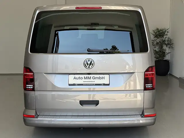 Volkswagen T6.1 Multivan Multivan Trendline 2,0 TDI 4Motion DSG Ansicht 11
