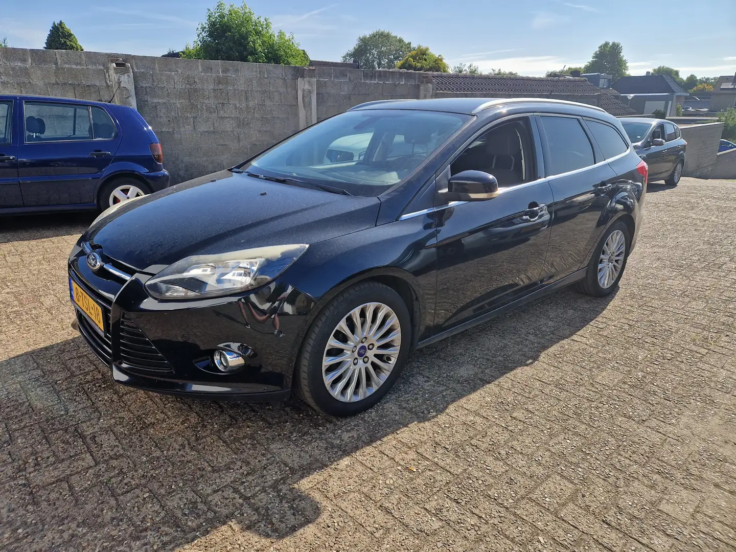 Ford Focus Focus 1.0 EcoB. Edit. Plus MOTOR KAPOT Zwart - 1