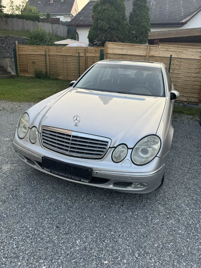 Mercedes-Benz E 200 Elegance 2.2 CDI - 1