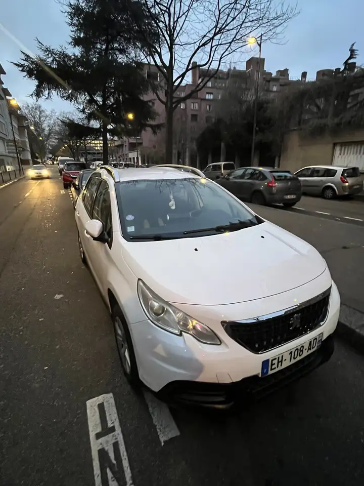 Peugeot 2008 PureTech 82 Style