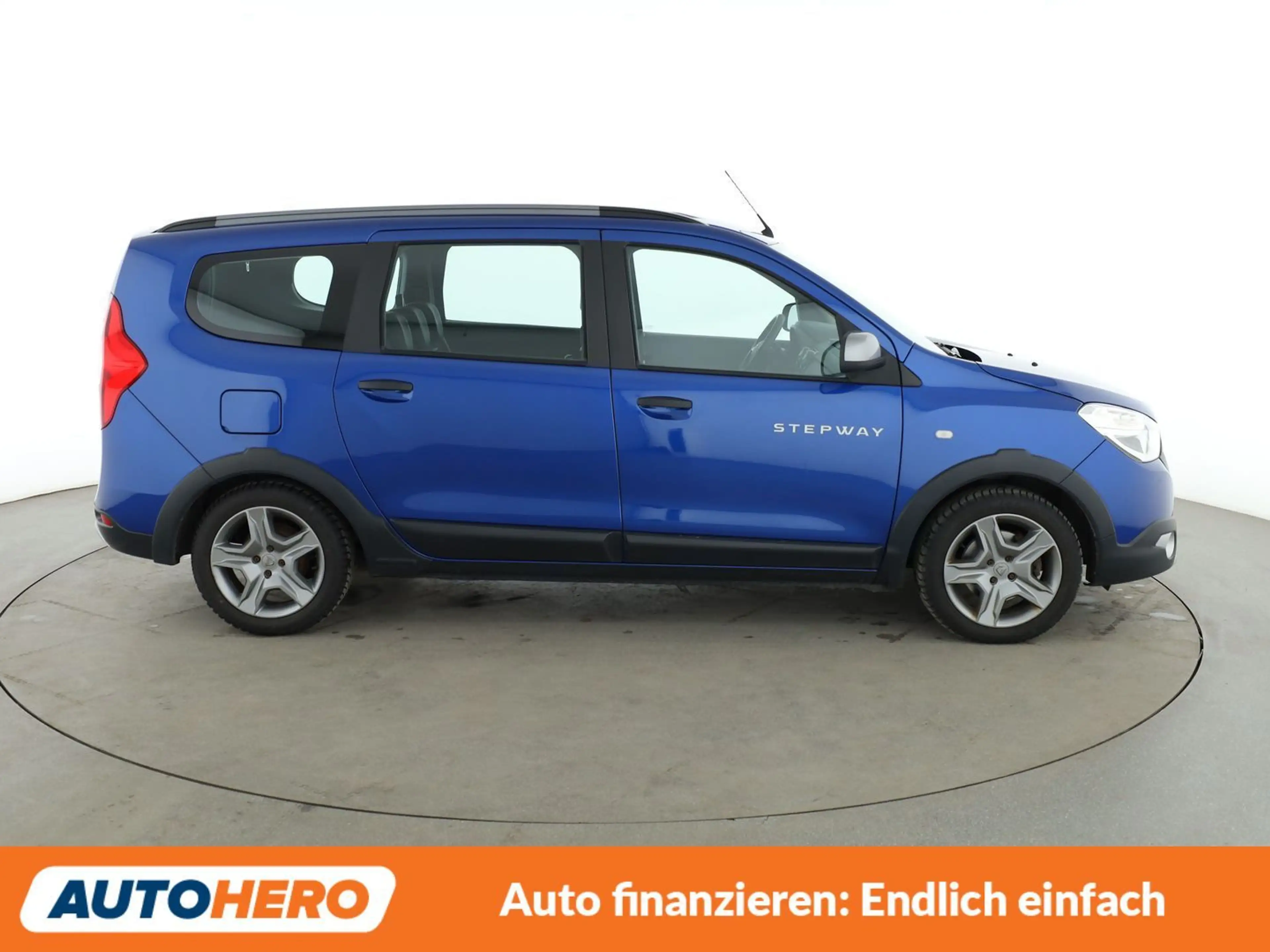 Dacia Lodgy 1.5 Blue dCi Stepway *NAVI*CAM*SHZ*TEMPO*KLIMA* — photo 7