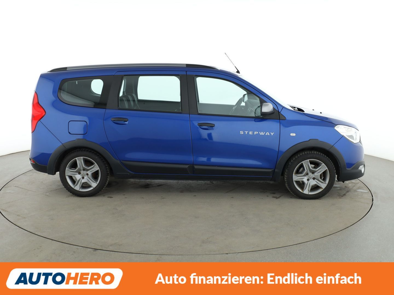 Dacia Lodgy 1.5 Blue dCi Stepway *NAVI*CAM*SHZ*TEMPO*KLIMA* — photo 7