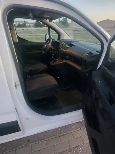 Citroën Berlingo 2021, foto 6