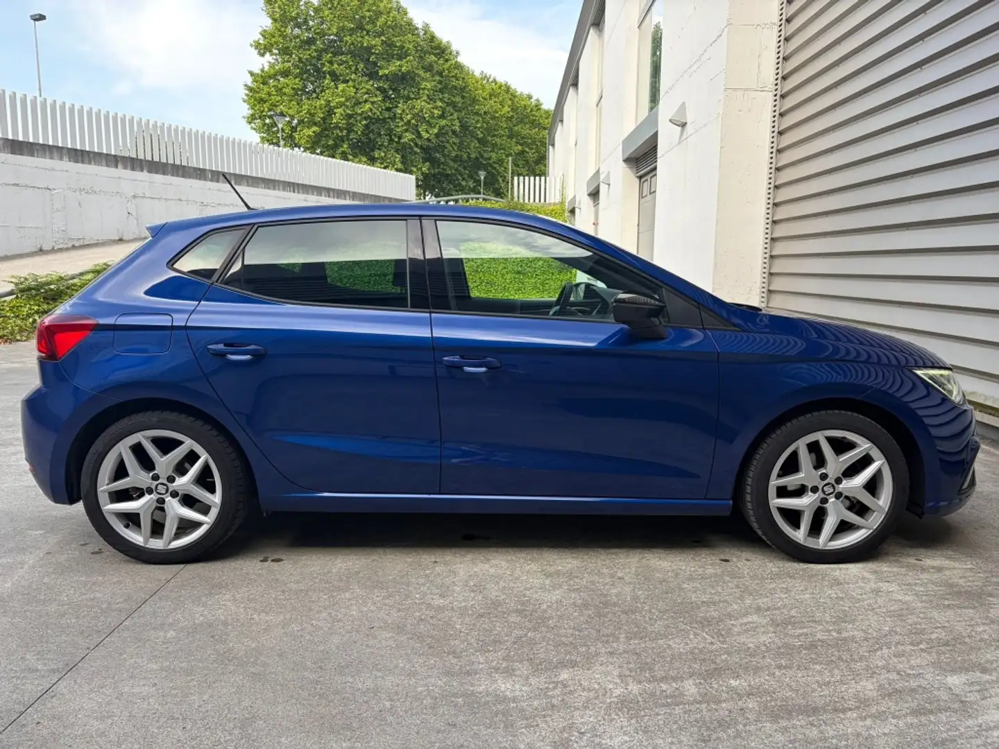 SEAT Ibiza 1.0 TSI S&S FR 115 Azul - 2